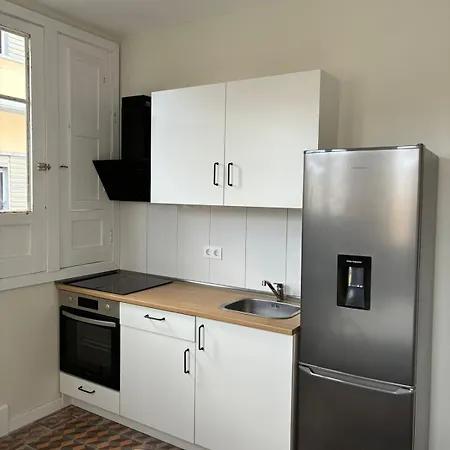 Apartamento Esmeralda 4 *